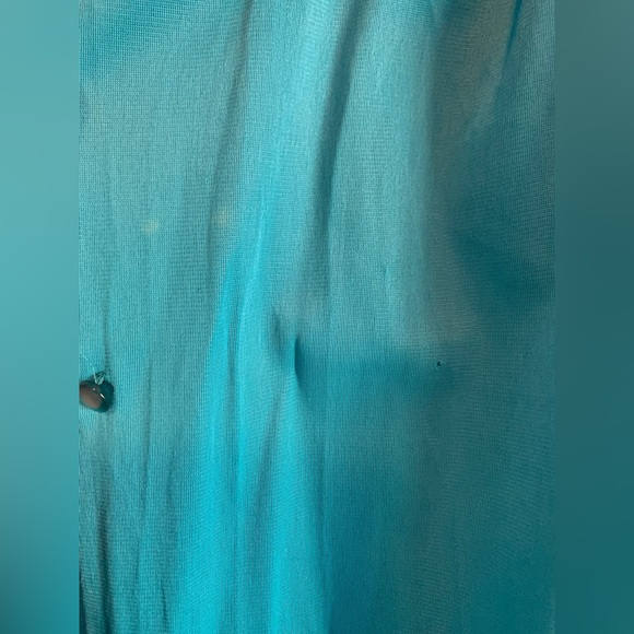 Vintage Vanity Fair Nightgown and robe set in a beautiful teal blue colour - Picture 16 of 16